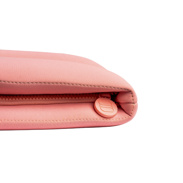 Skin Load Mama-To-Be Bag zip detail with round Skin Load logo pull